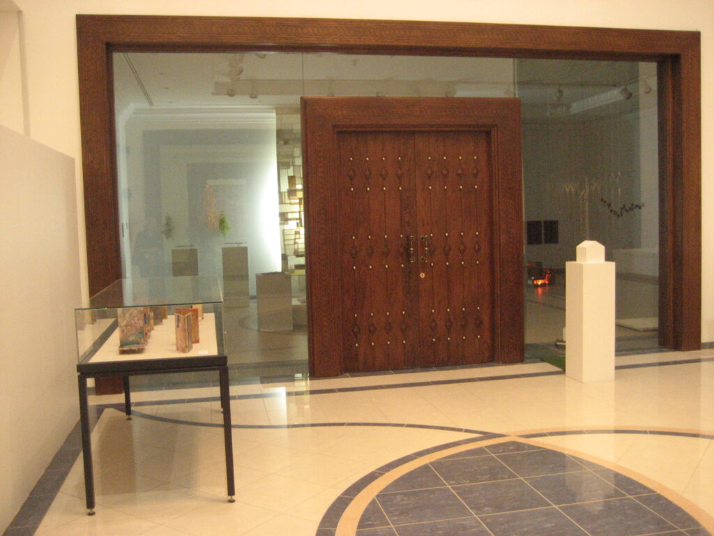 Transit, Virginia Commonwealth Gallery Doha Qatar. 2009